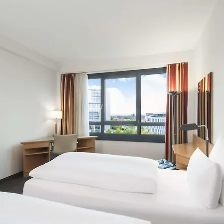 Nh Duesseldorf City Exterior photo